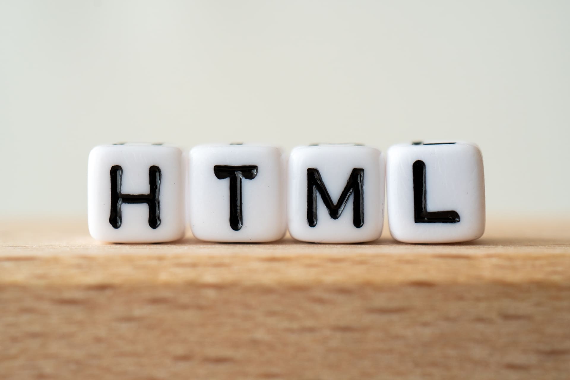HTML文書を作成する